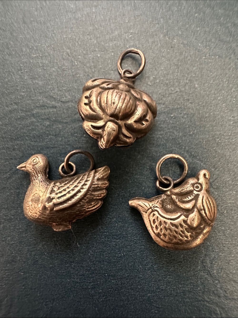 Vintage Chinese Metal Charms Bundle - Picture 5 of 7
